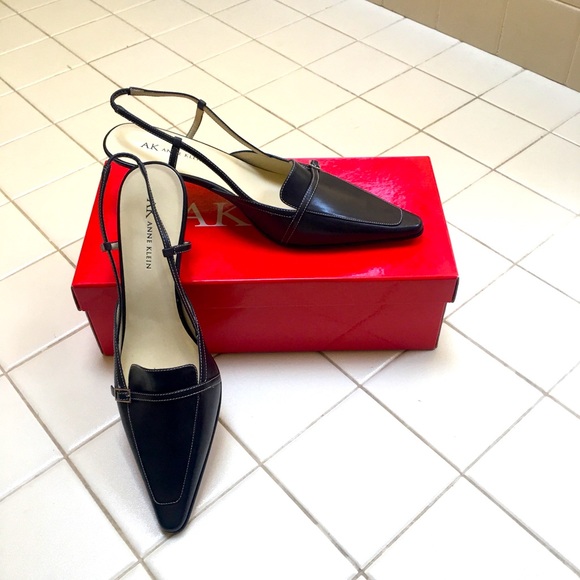 Anne Klein Shoes - ANNE KLEIN never worn BLACK sling back kitten heel ,size 7 1/2.